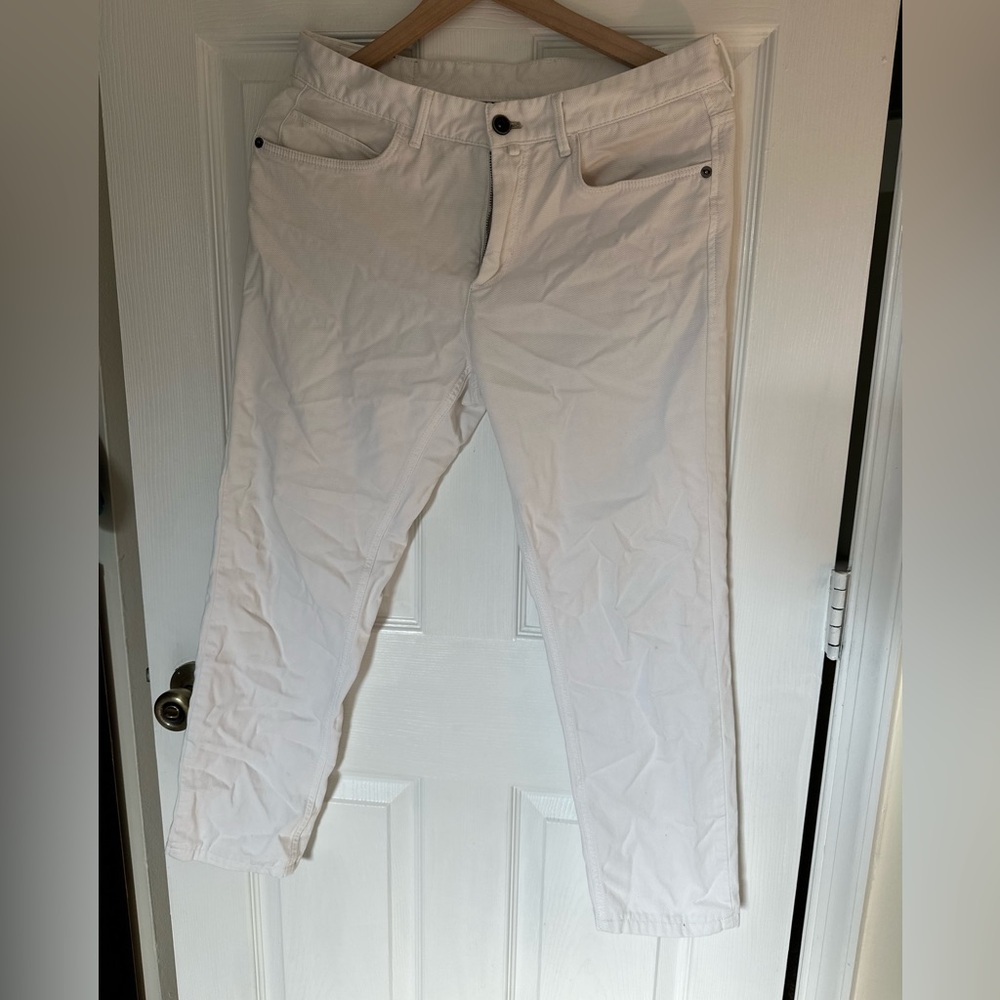 Zara men’s white strai leg pants